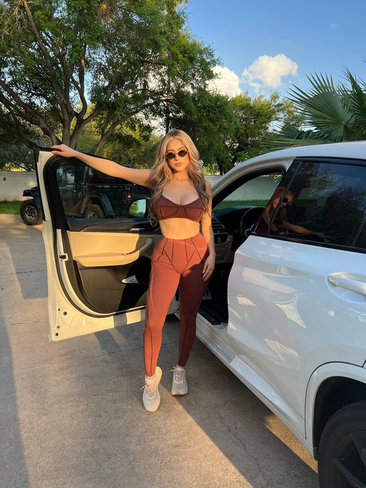 Look-at-her Set
